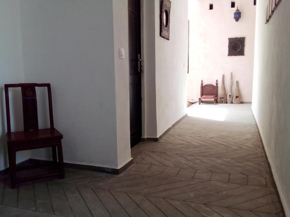 Cytyz Appart Hotel Mahajanga Bagian luar foto