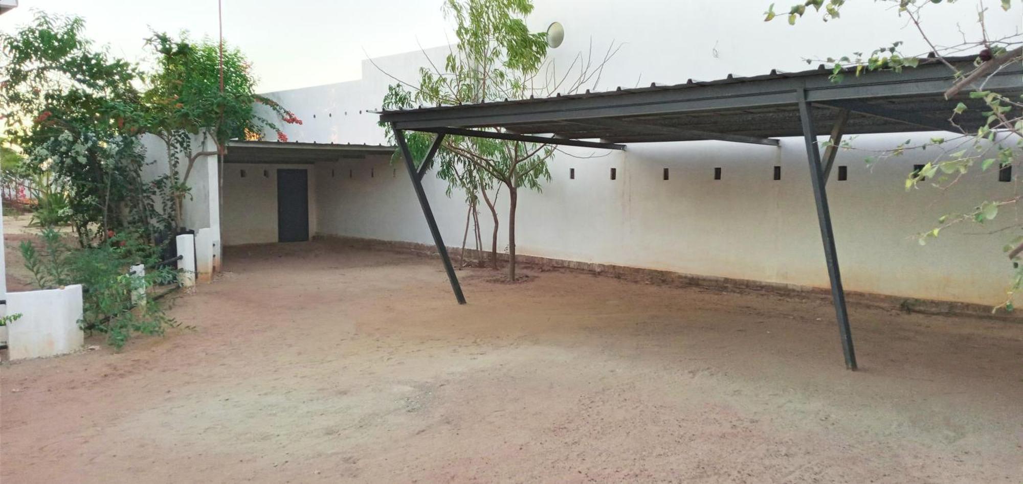 Cytyz Appart Hotel Mahajanga Bagian luar foto